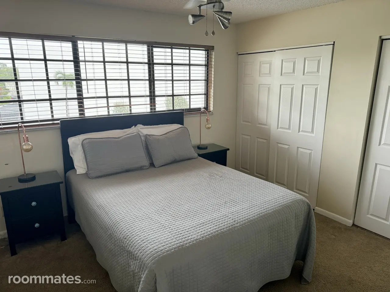 Profile photo 5 of 9