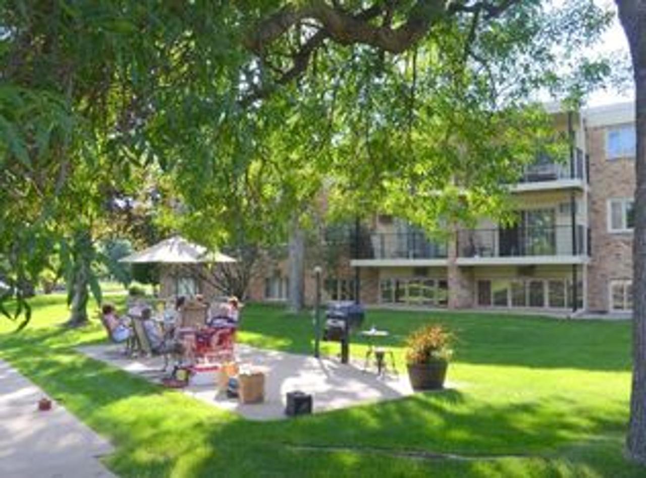 Profile photo 1 of 18