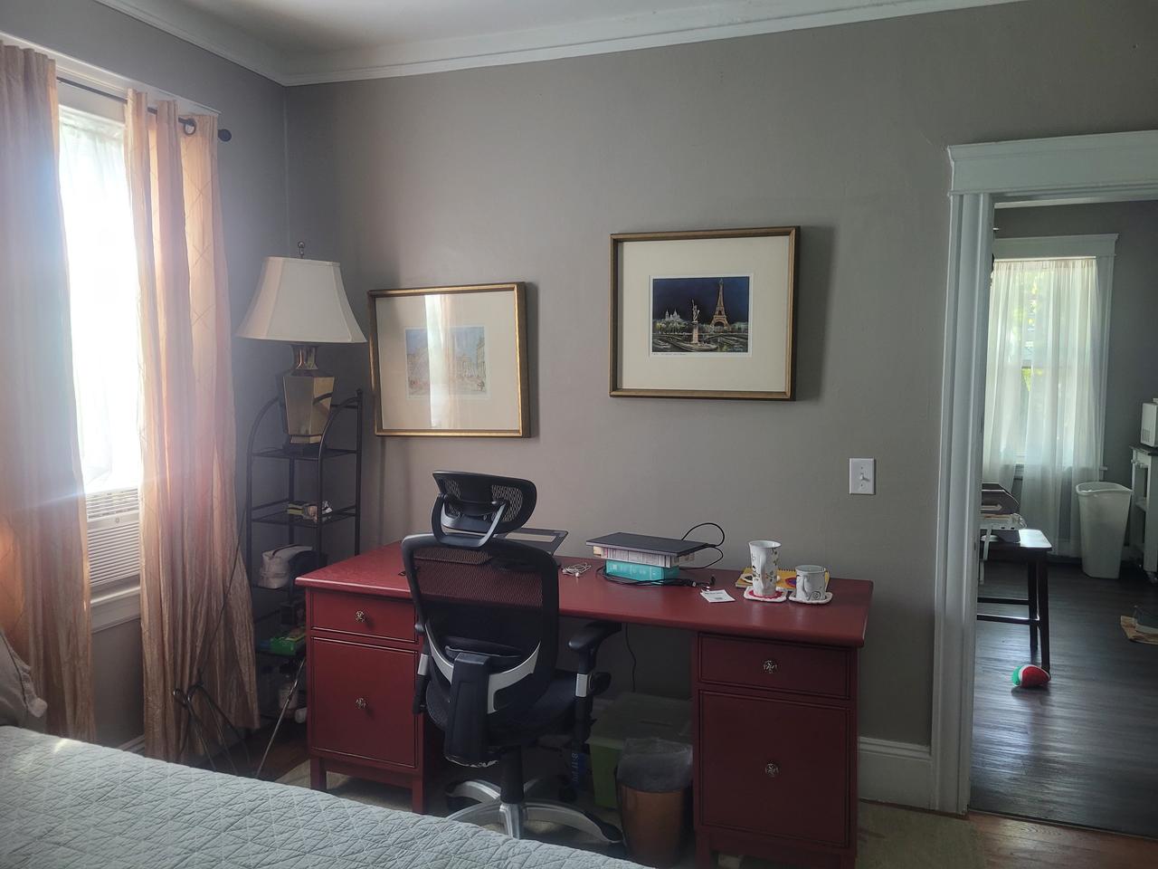 Profile photo 4 of 11