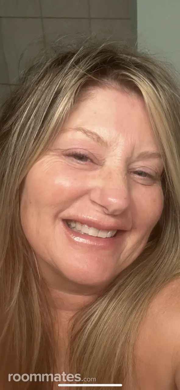 Profile photo 4 of 4