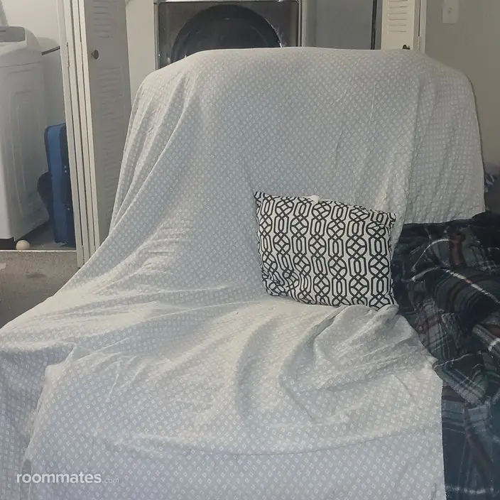 Room for rent in Clinton Township, MI $640, apartment