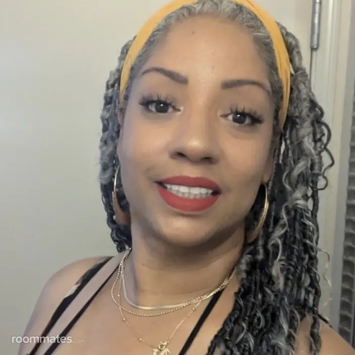 Roommate looking Stockton, CA, $1400