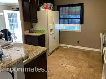 Room for rent in Elsmere, KY $800, house