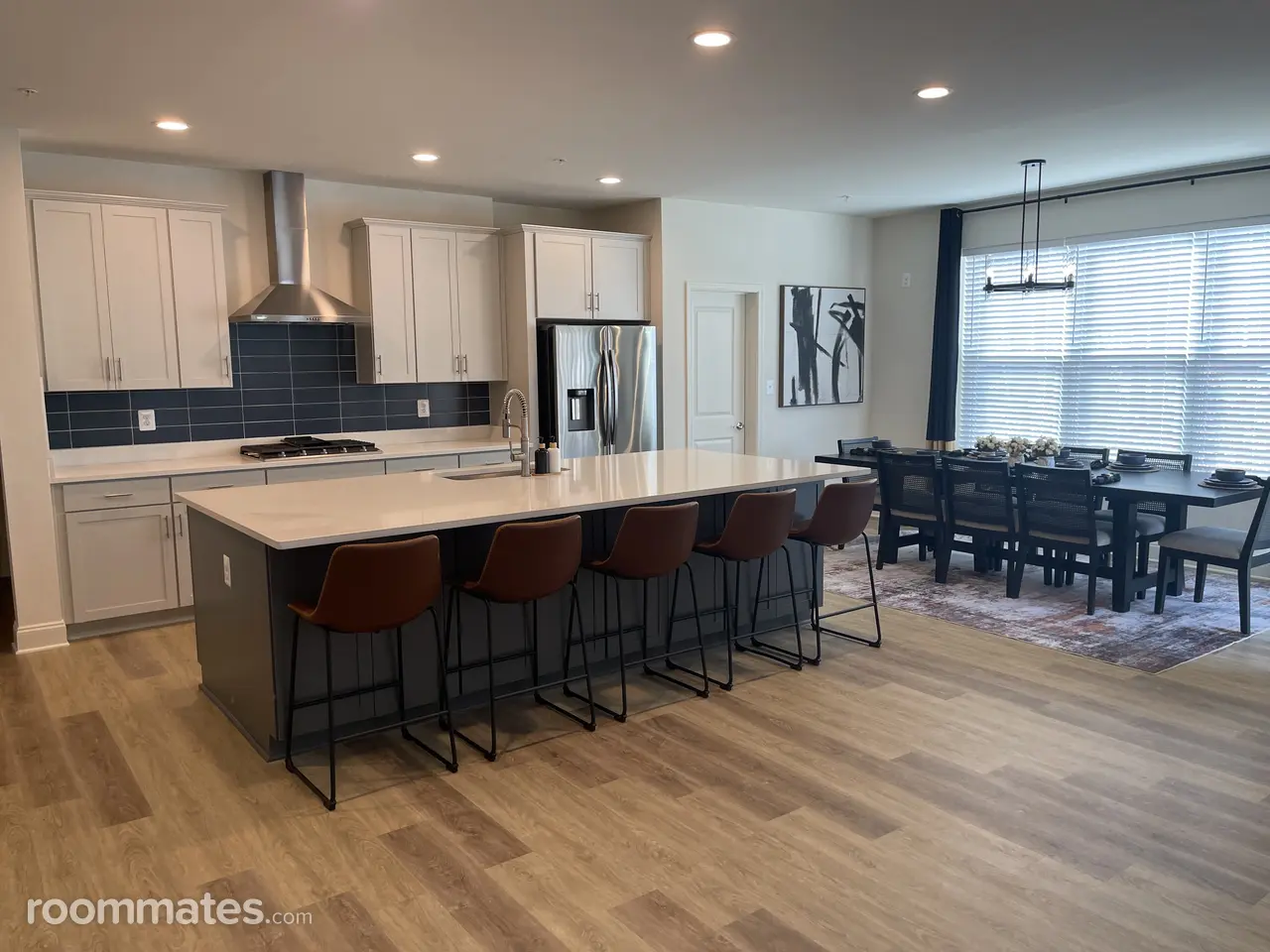 Profile photo 2 of 11