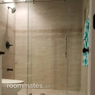 Room for rent in Upper Marlboro, MD $1350, house