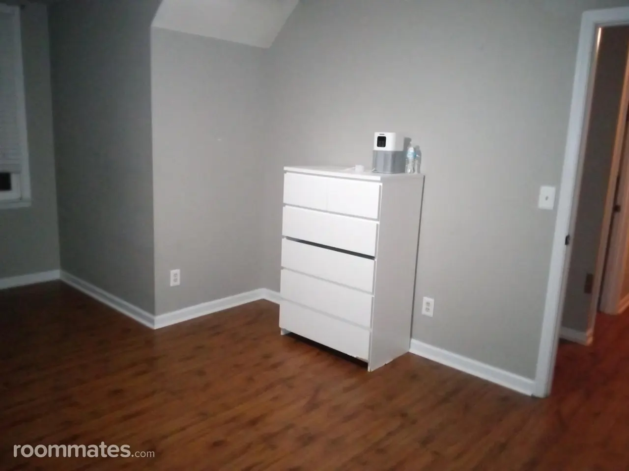 Profile photo 4 of 8