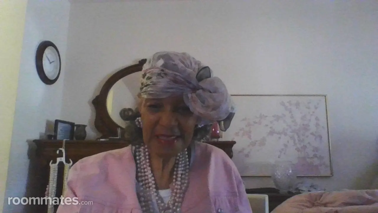 Profile photo 7 of 7