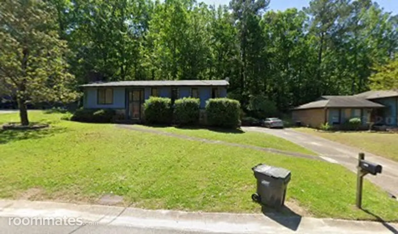 Profile photo 9 of 11