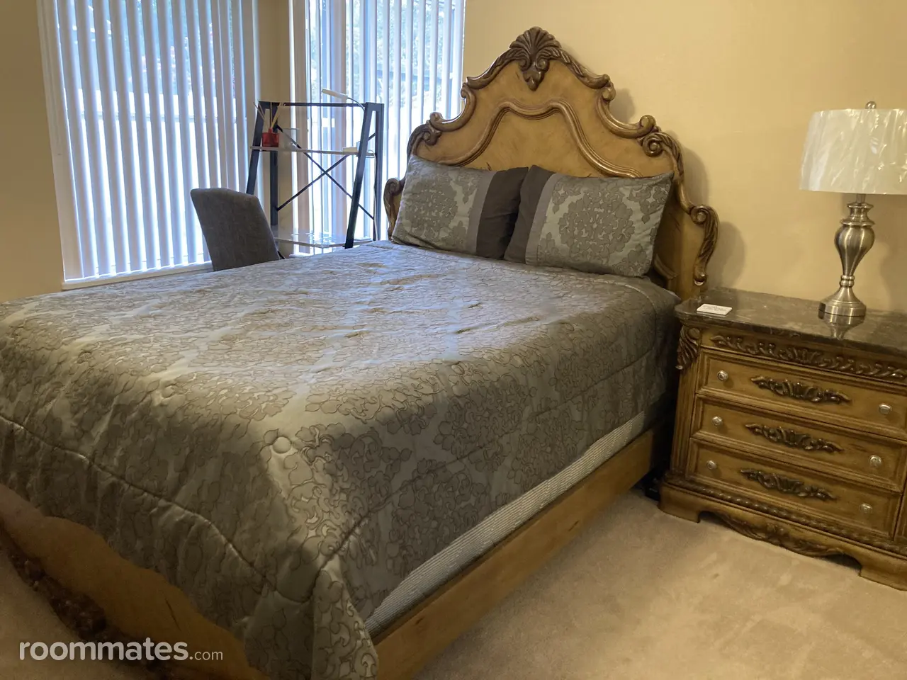 Profile photo 1 of 11