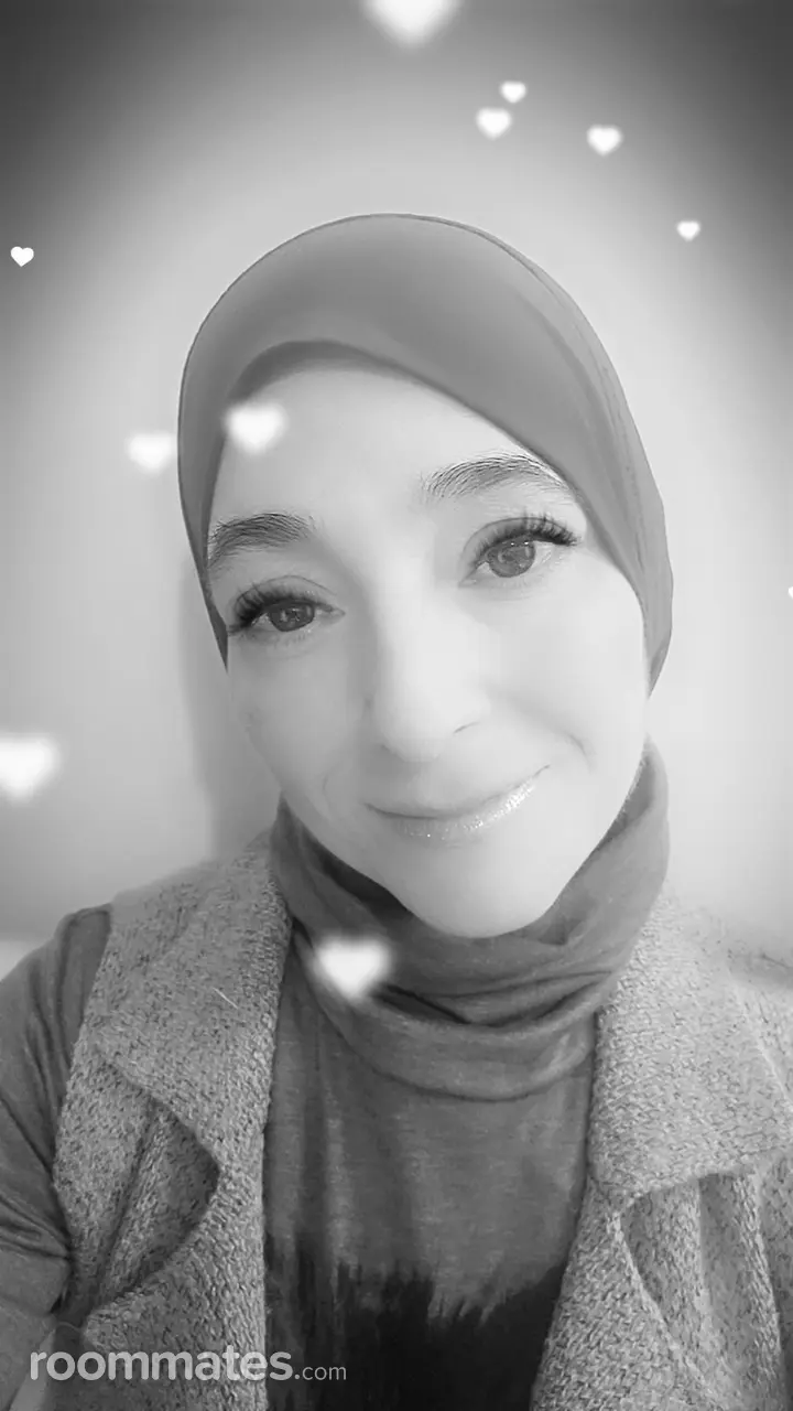 Profile photo 4 of 4