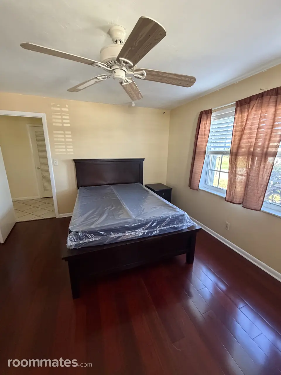 Profile photo 6 of 11