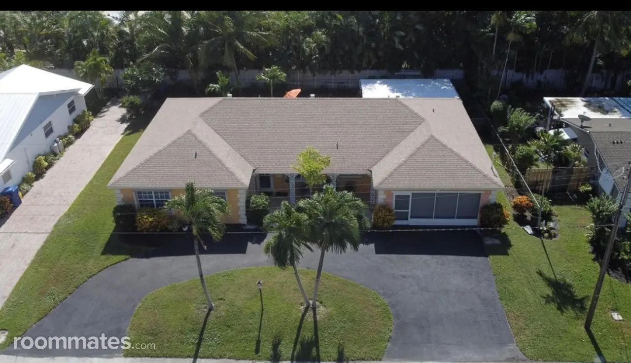 Profile photo 2 of 11