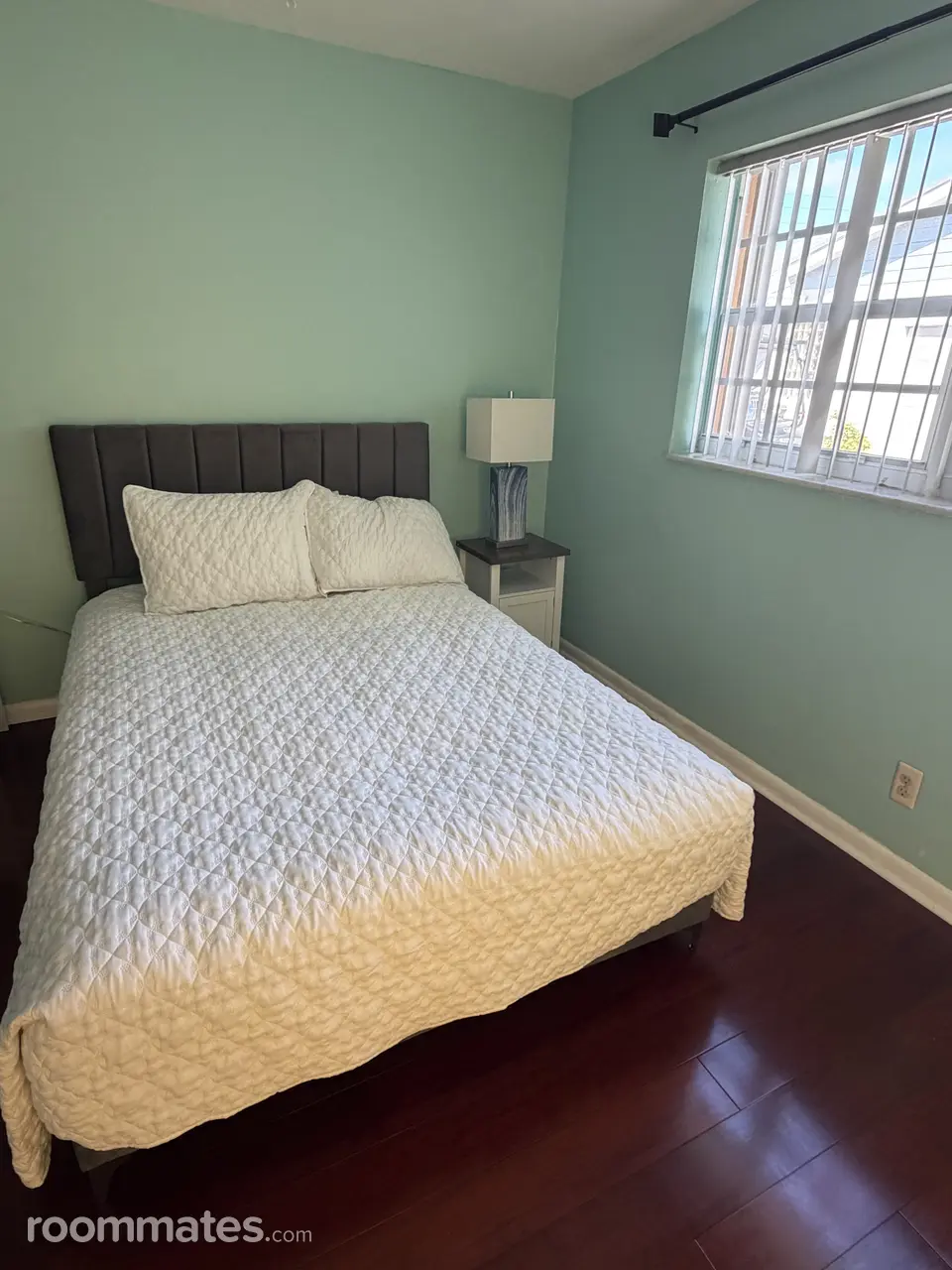 Profile photo 9 of 11