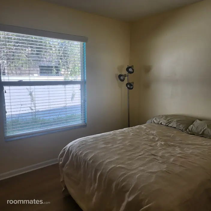 Room for rent in Port Saint Lucie, FL $1000, house