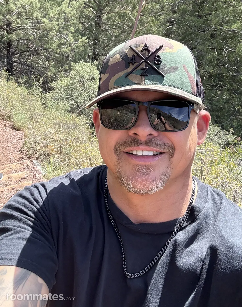 Profile photo 10 of 10