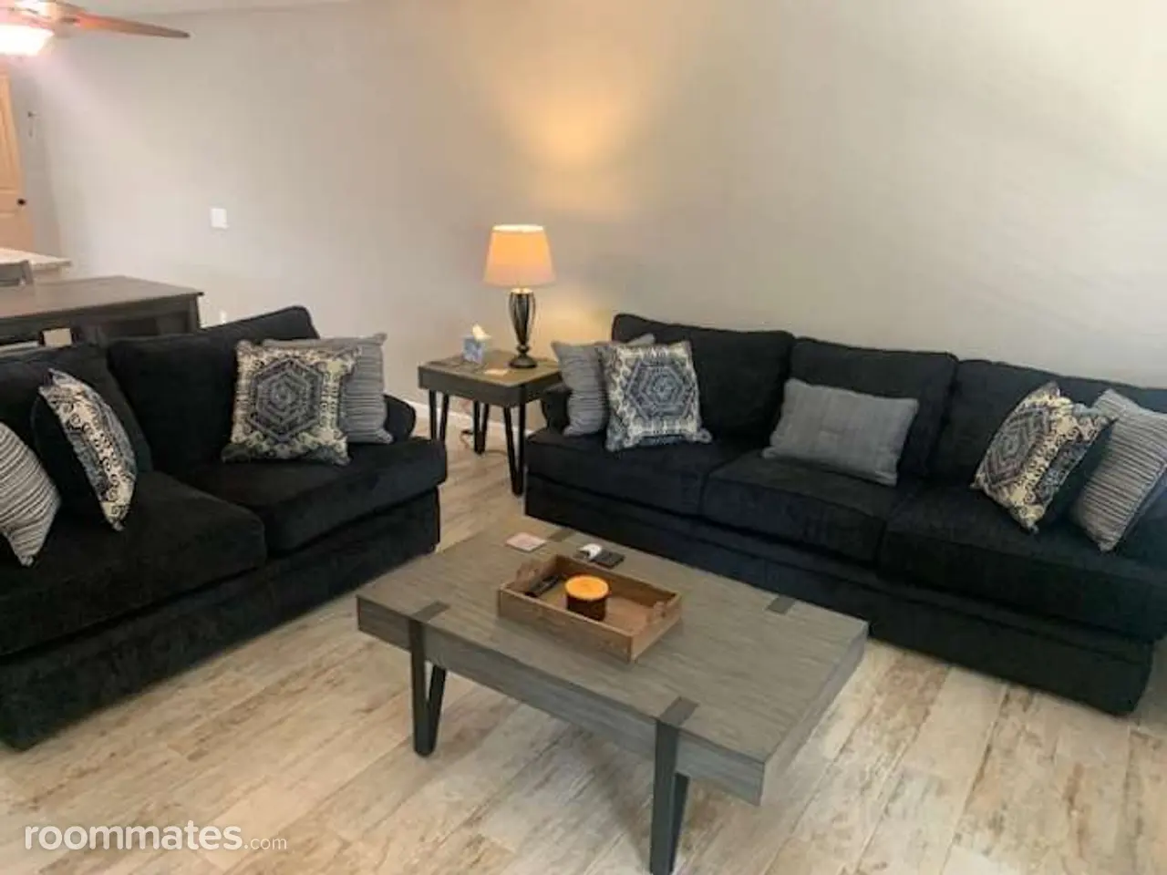 Profile photo 4 of 10