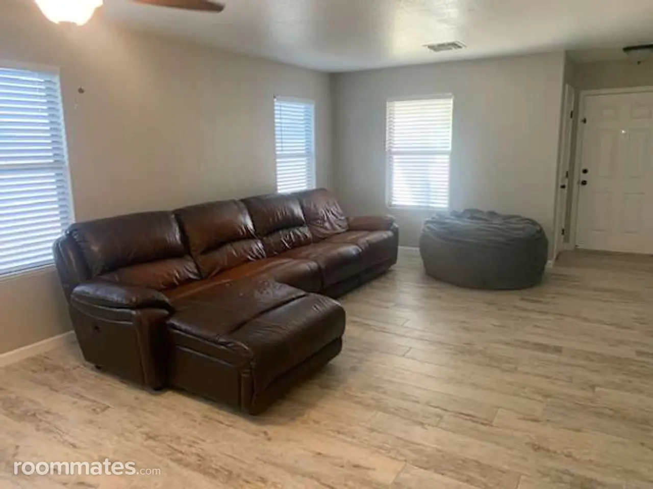 Profile photo 8 of 10