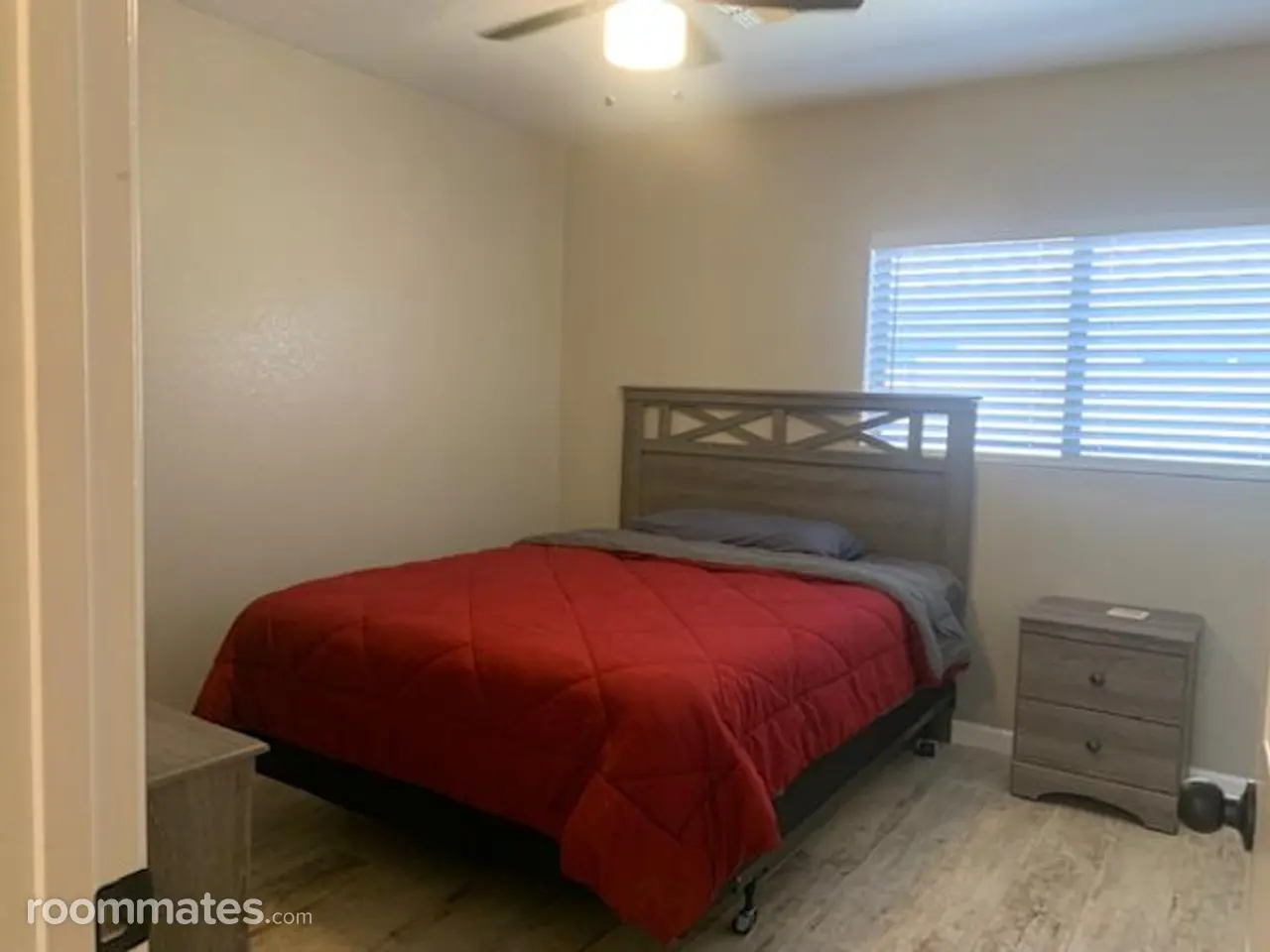 Profile photo 2 of 10