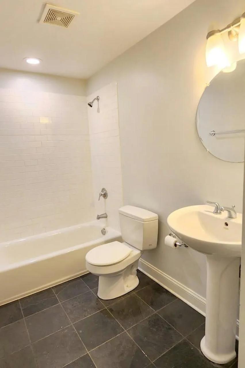 Profile photo 2 of 7