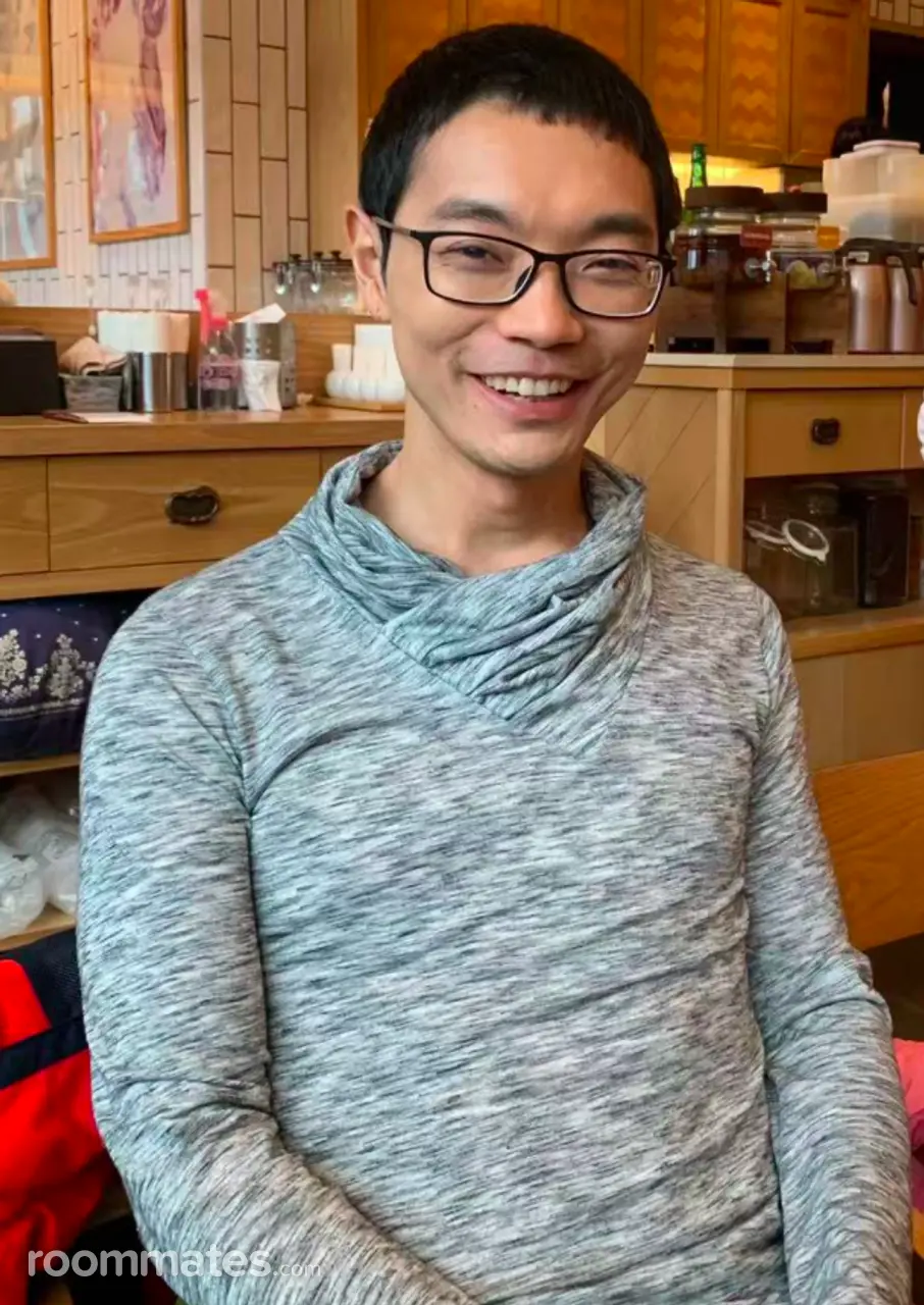 Profile photo 8 of 8