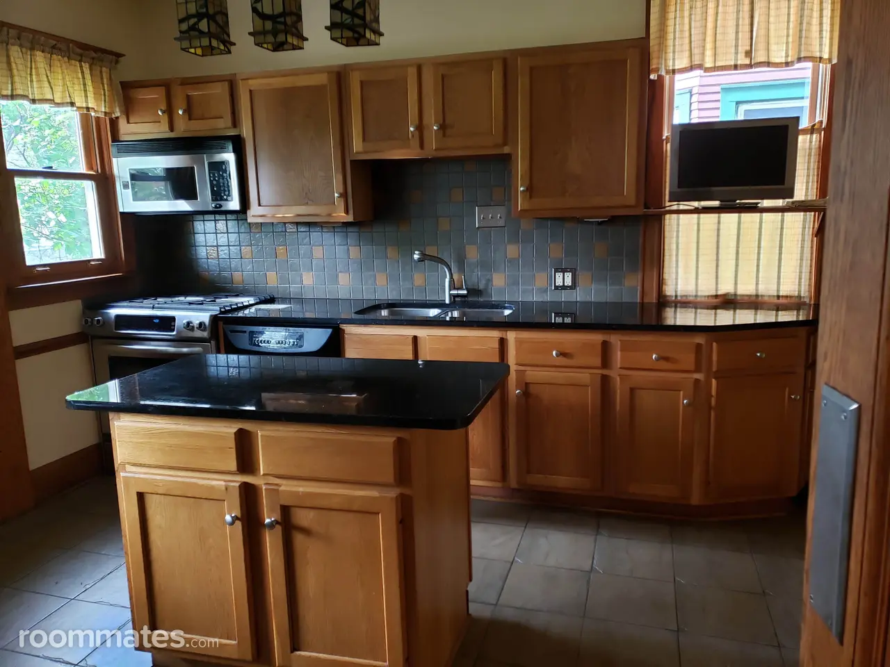 Profile photo 4 of 5