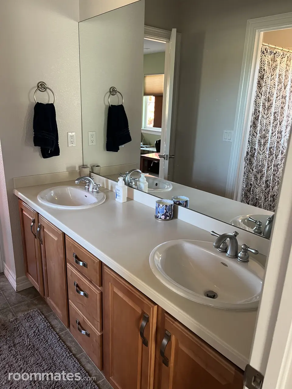 Profile photo 1 of 8