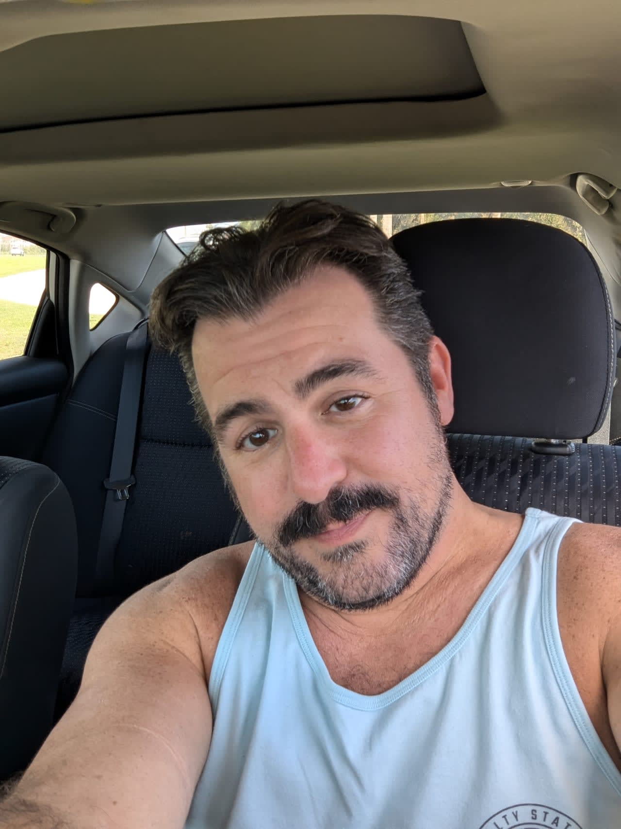 Profile photo 3 of 4