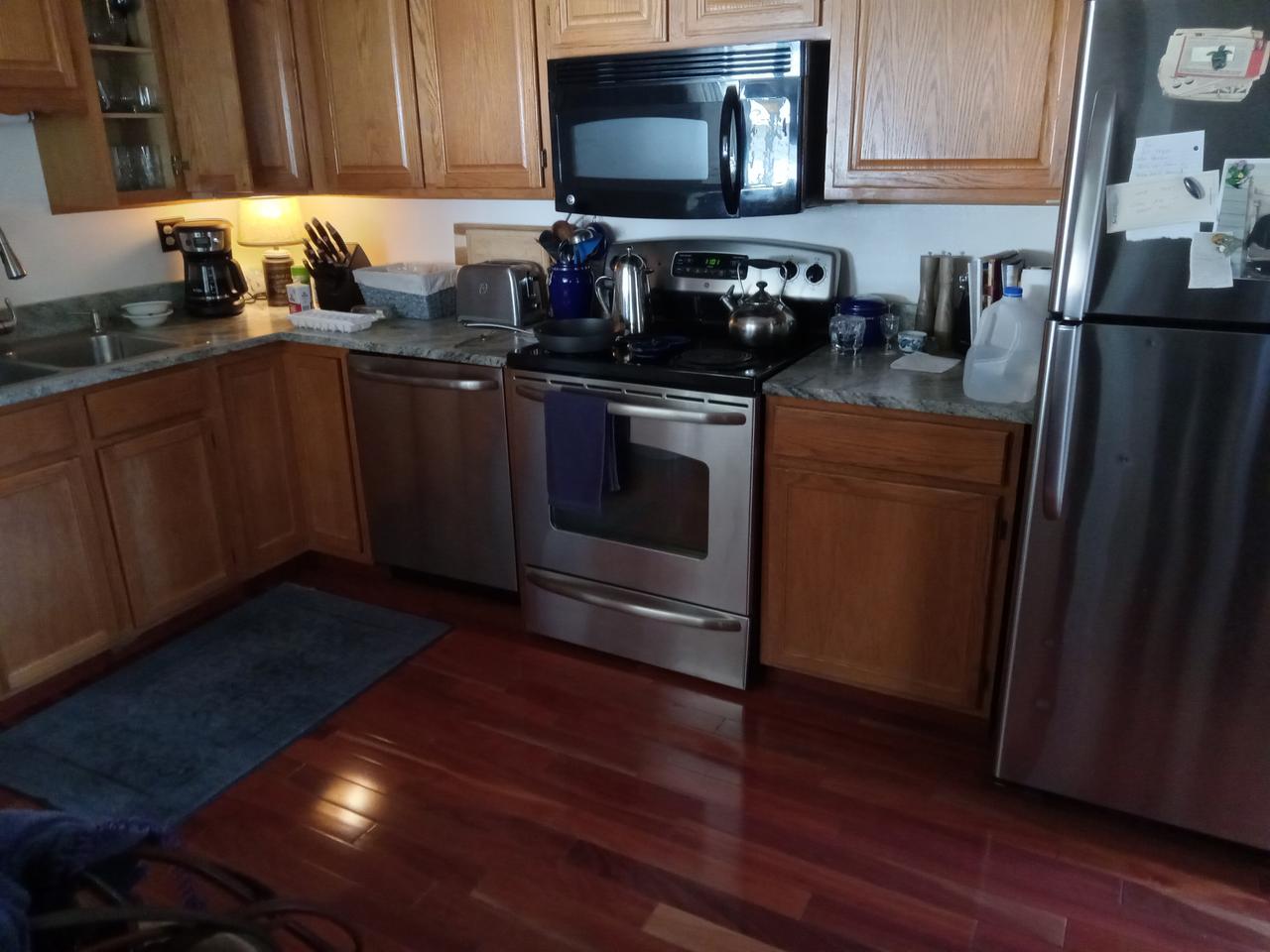 Profile photo 3 of 9