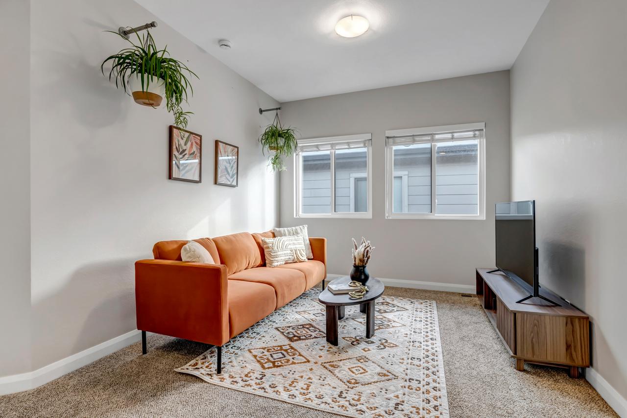 Profile photo 4 of 7