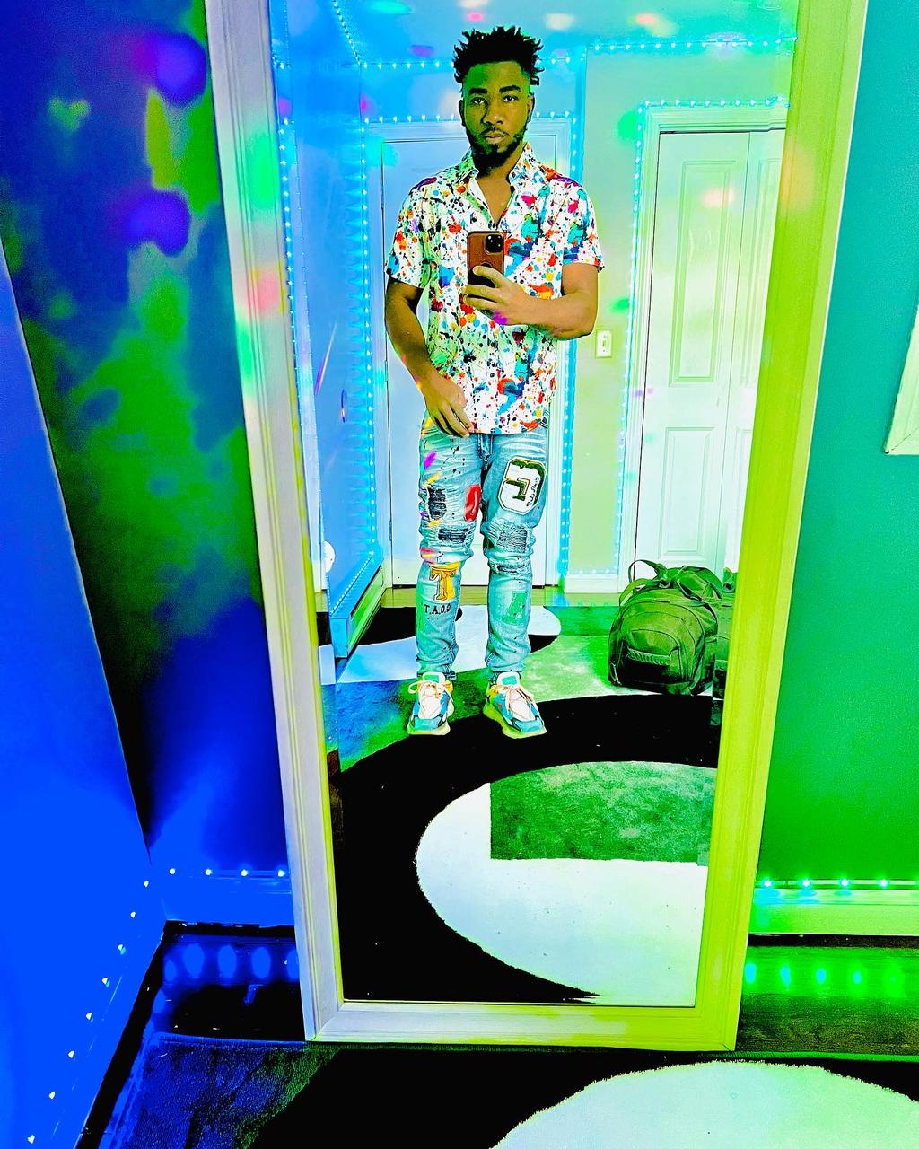 Profile photo 8 of 8