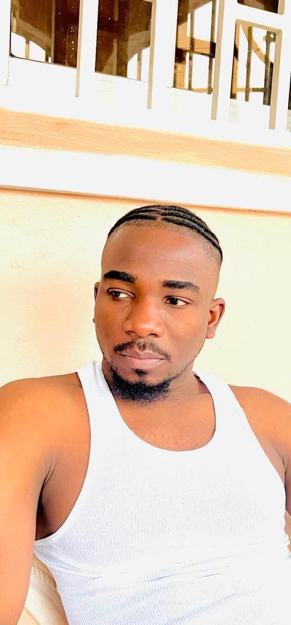 Profile photo 5 of 8