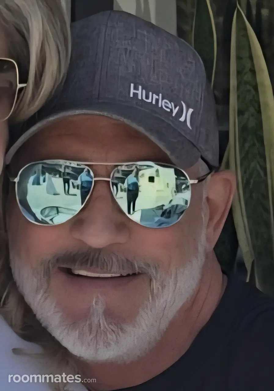 Profile photo 1 of 1