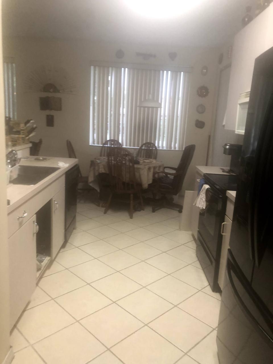 Profile photo 16 of 18