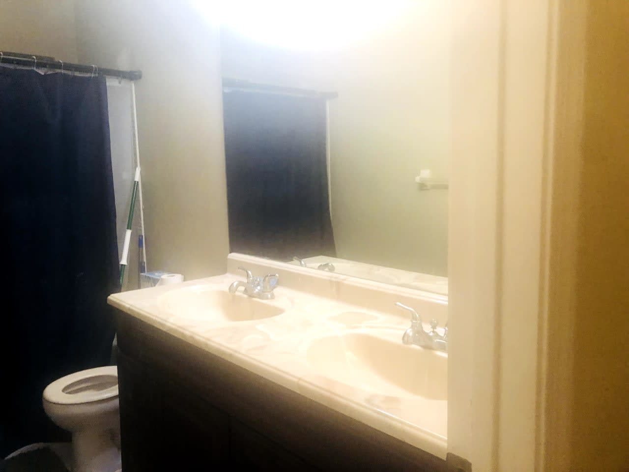 Profile photo 12 of 18