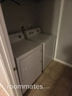 Room for rent in Londonderry, NH $900, townhouse