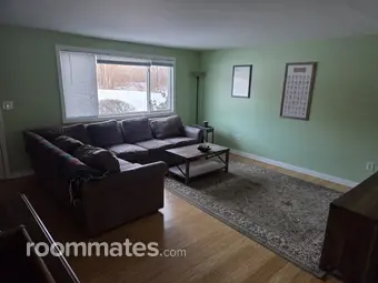 Room for rent in Londonderry, NH $900, townhouse