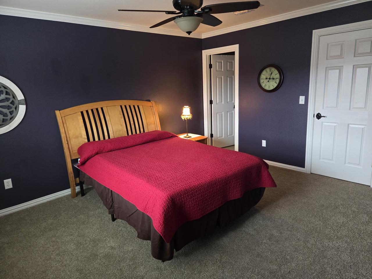 Profile photo 12 of 19