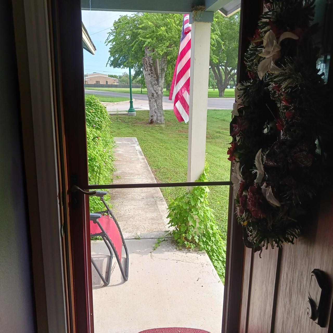 Profile photo 7 of 19