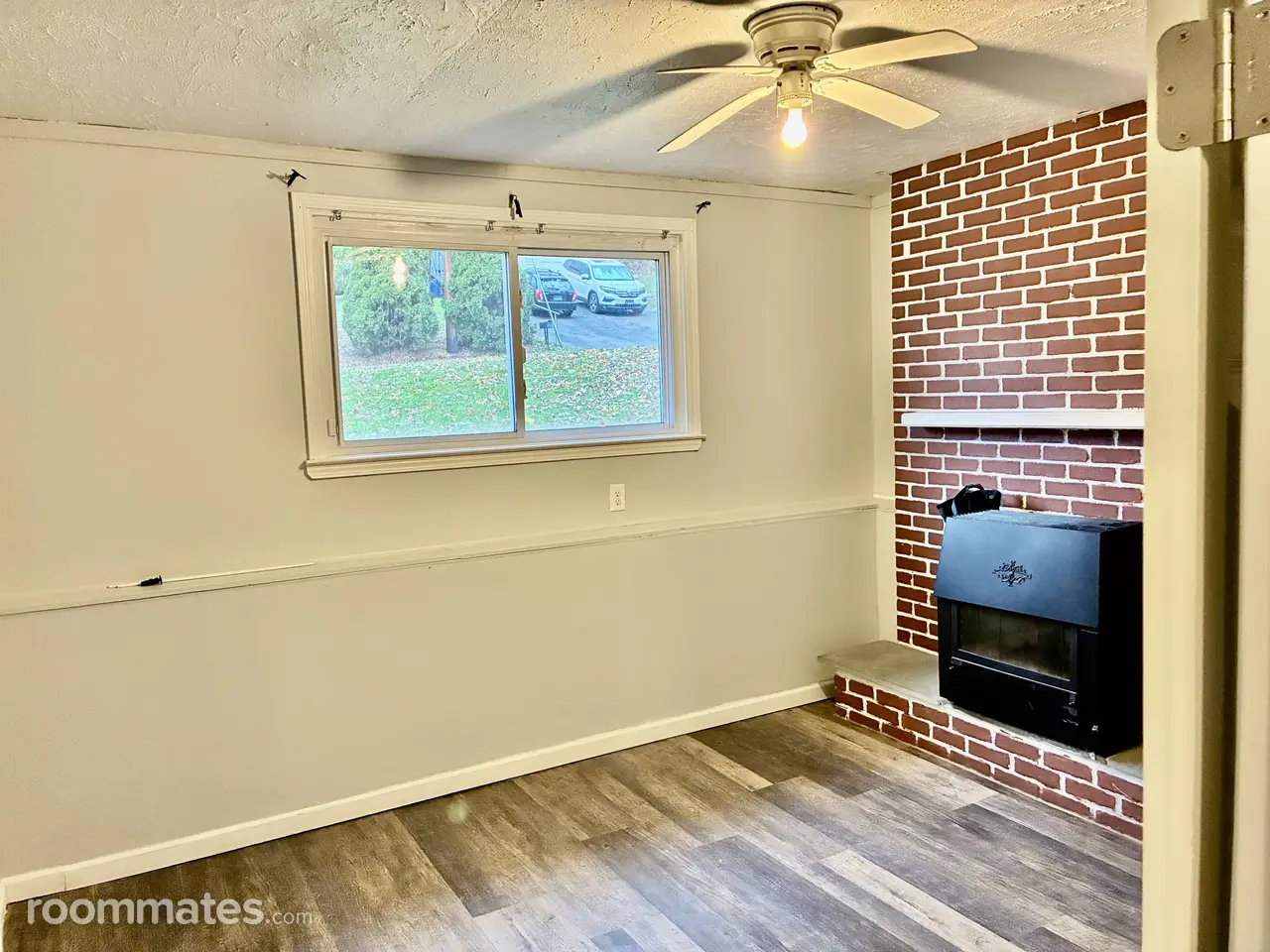 Profile photo 8 of 12