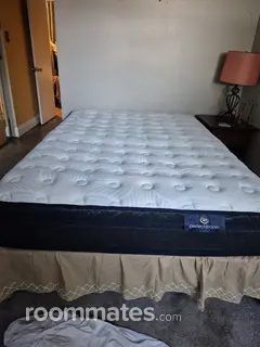 Room for rent in Indianapolis, IN $850, condo