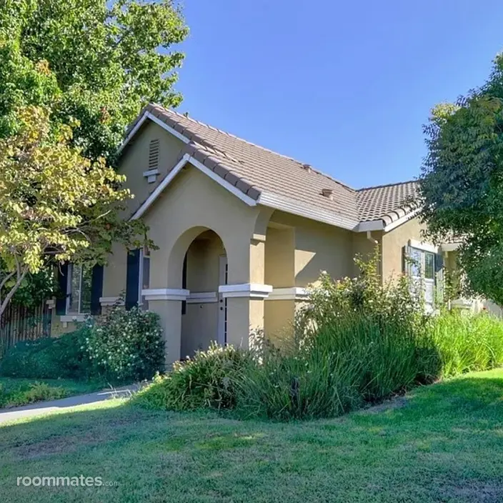 Room for rent in Woodland, CA $1000, house