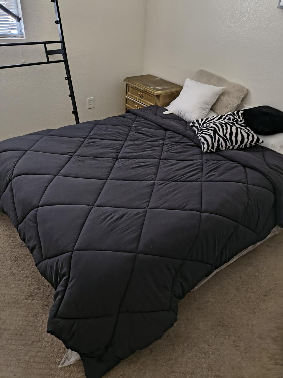 Profile photo 3 of 9