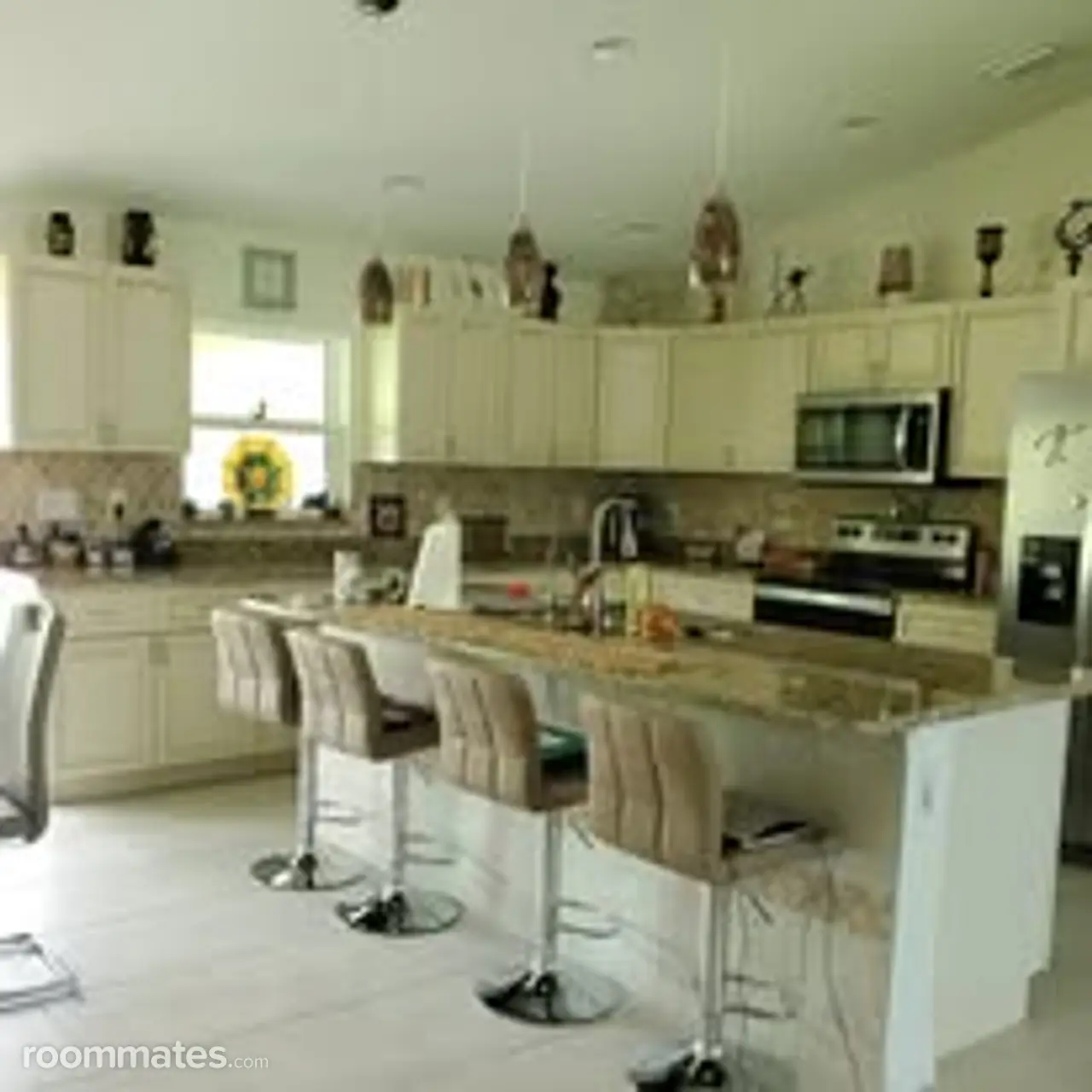 Profile photo 7 of 21