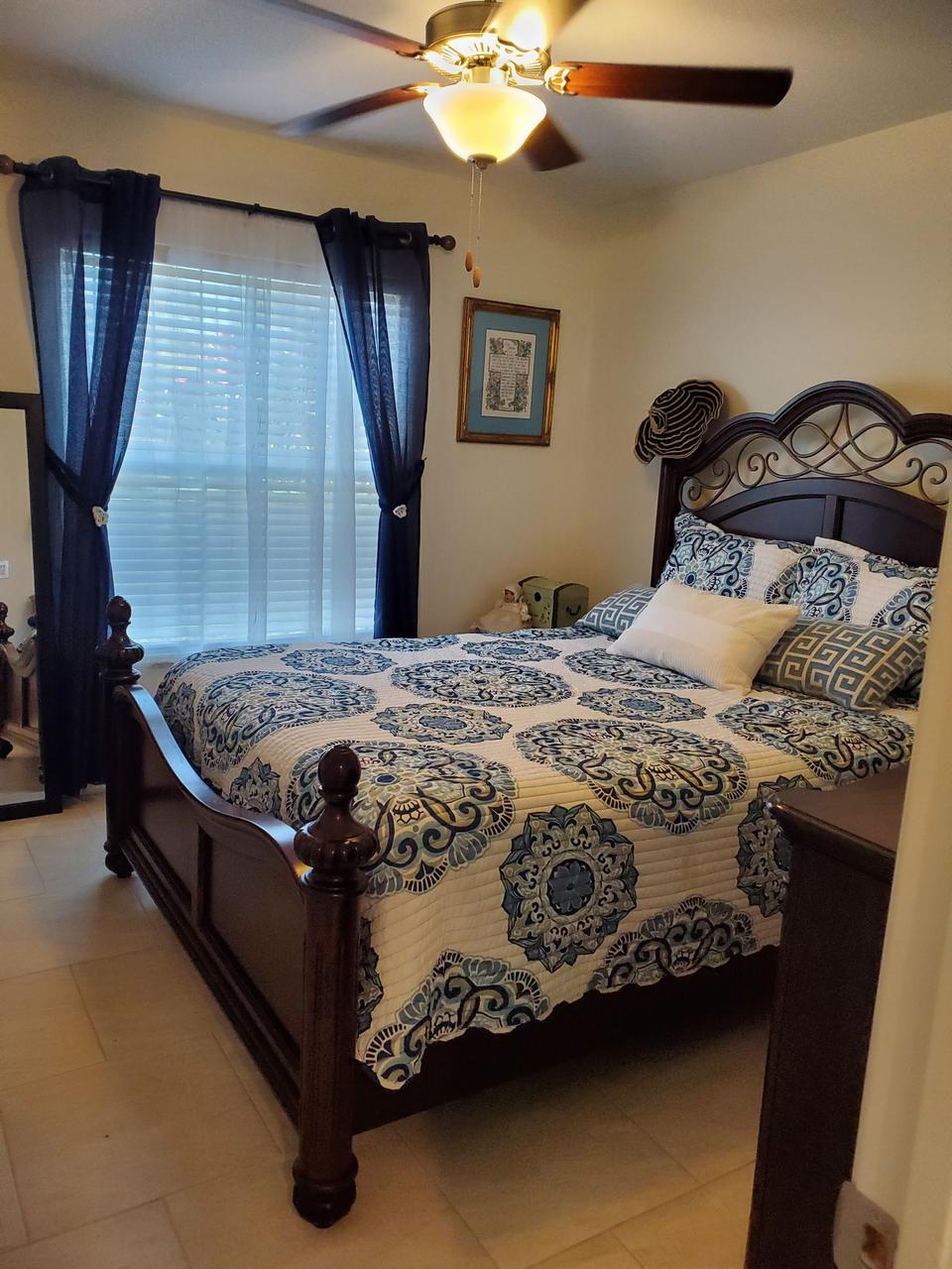 Profile photo 12 of 21