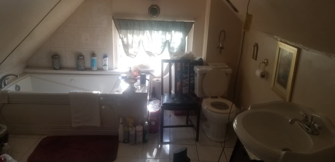 Profile photo 6 of 20