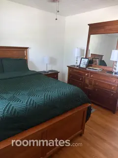 Room for rent in Laurinburg, NC $650, house