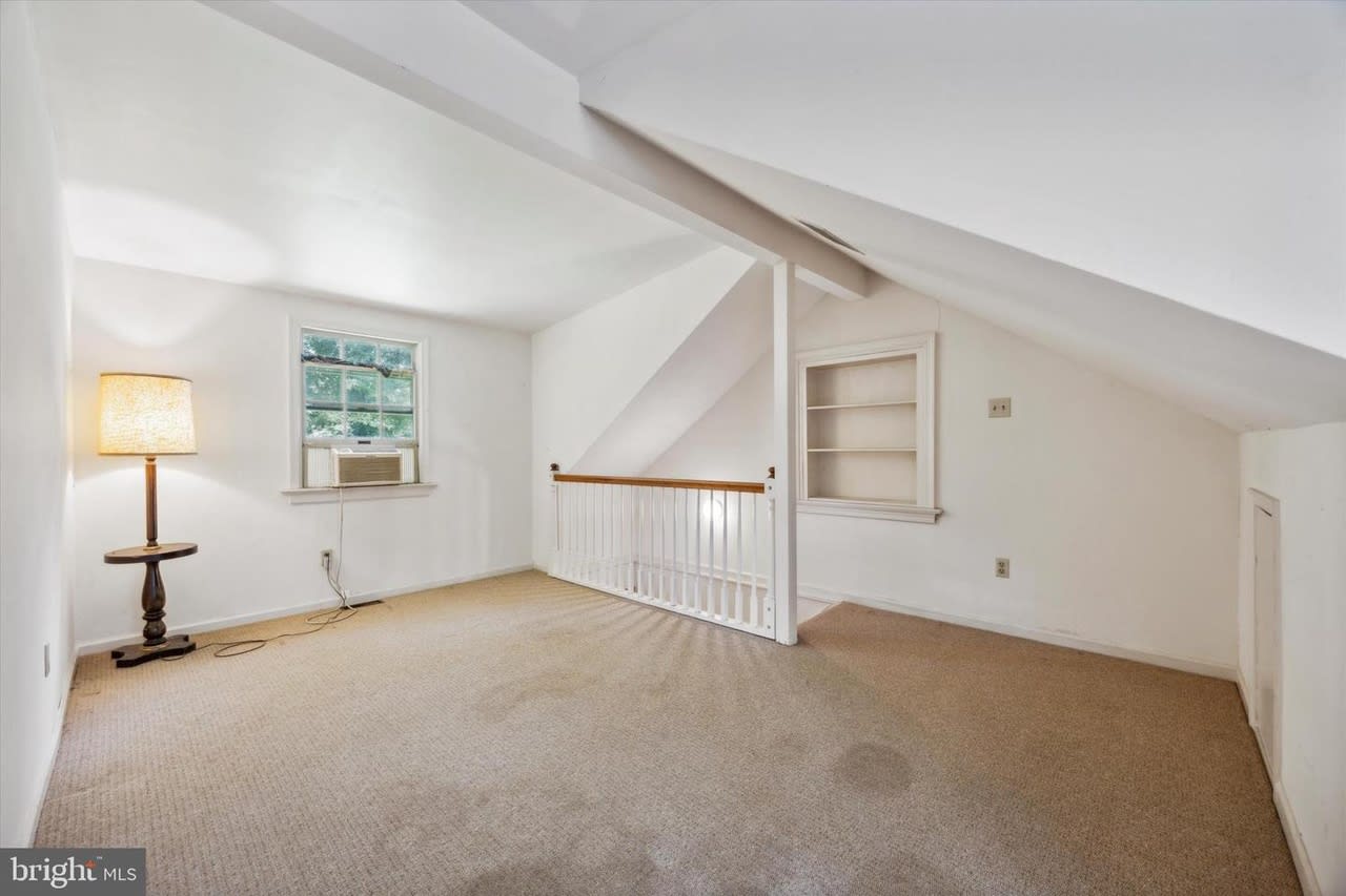 Profile photo 5 of 11