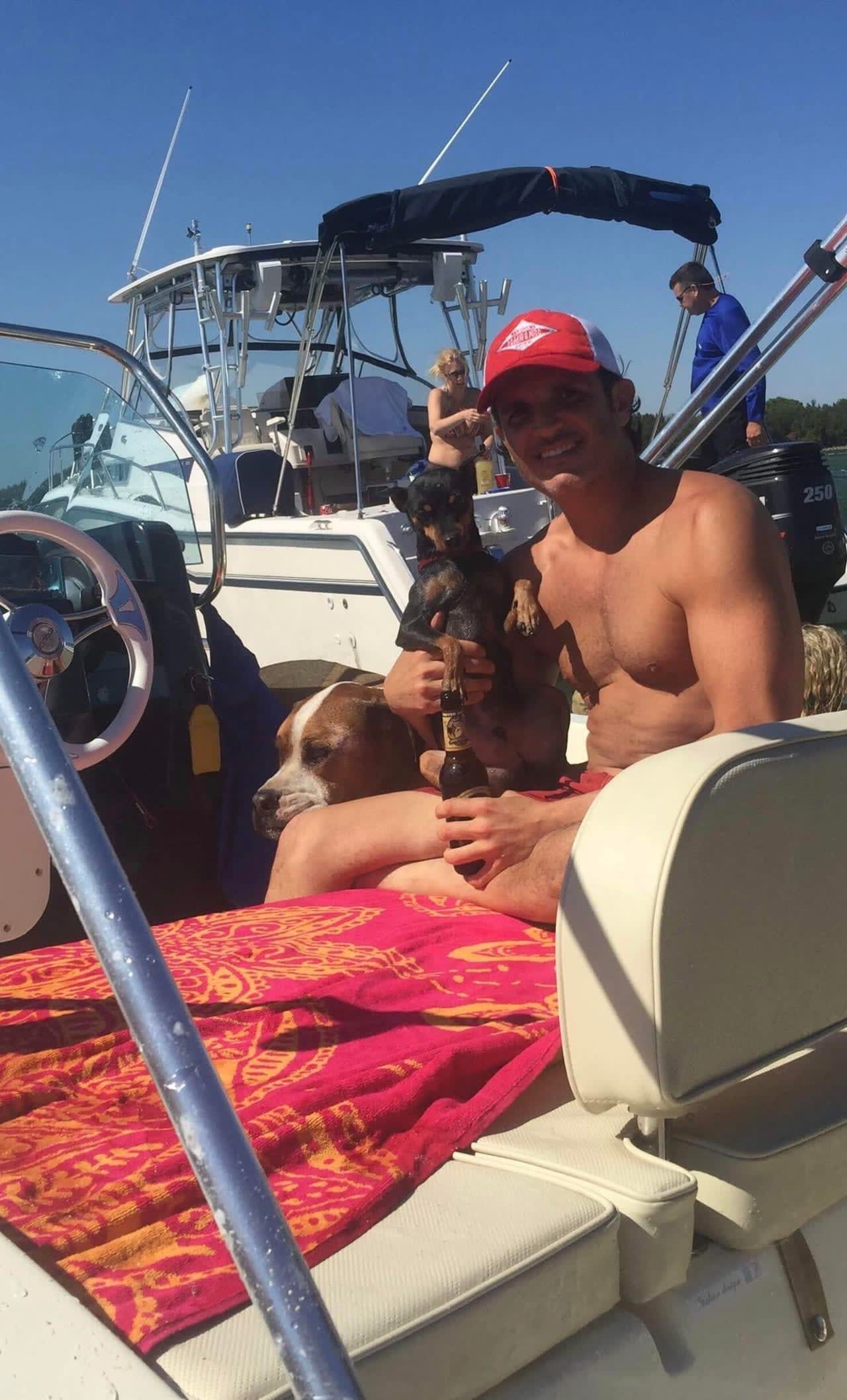 Profile photo 14 of 17