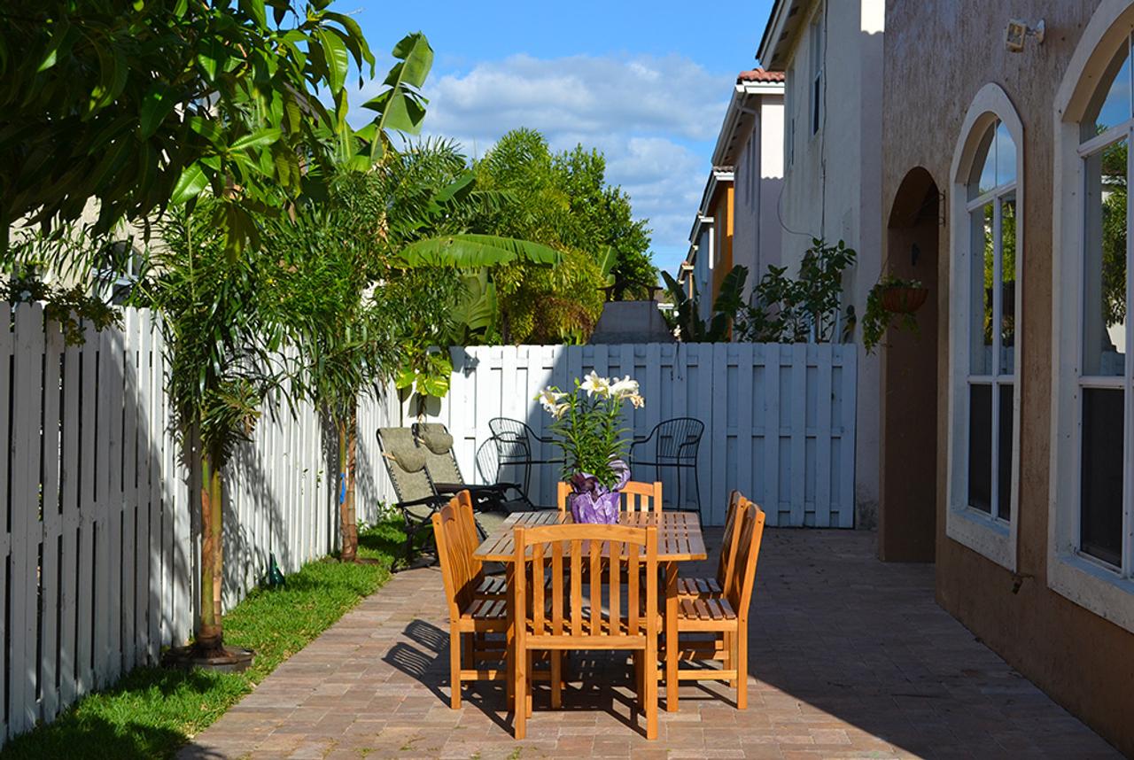 Profile photo 8 of 17