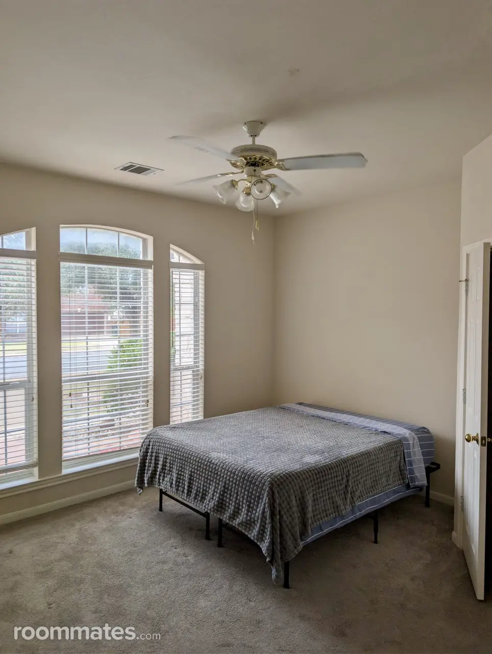 Profile photo 2 of 11